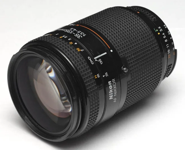 Nikon AF Nikkor 35-135mm F/3.5-4.5 [II]