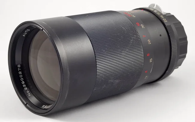 Vivitar 200mm F/3.5 Kino