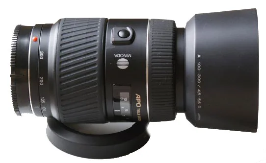 Minolta AF 100-300mm F/4.5-5.6 APO D