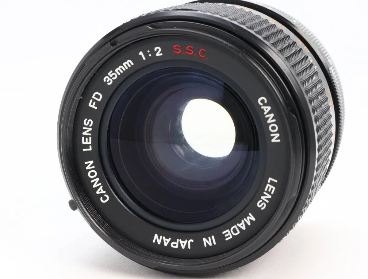 Canon FD 35mm F/2 III