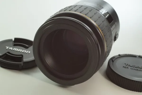 Tamron SP AF 90mm F/2.8 Macro 72E