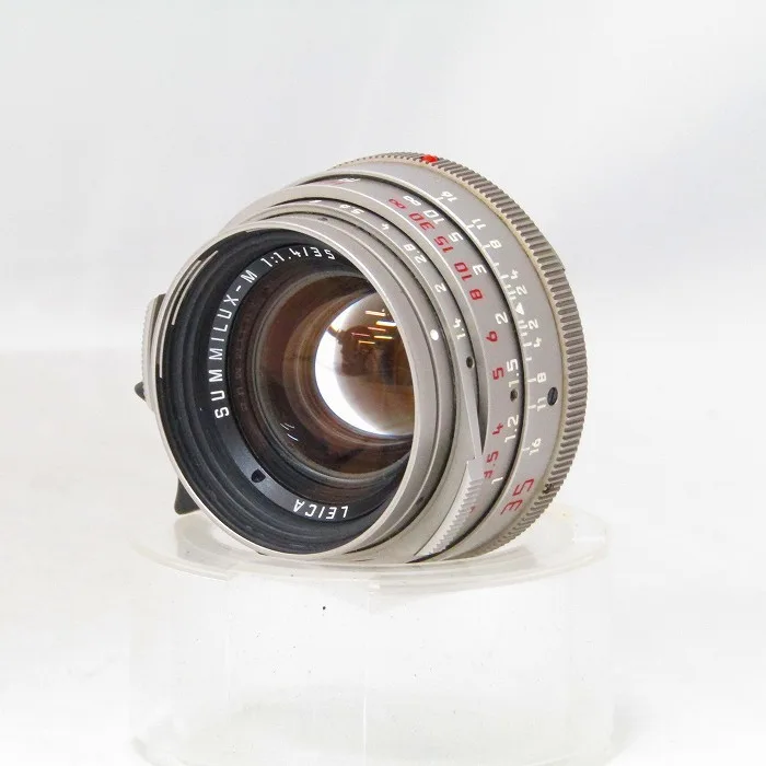 Leica Summilux-M 35mm F/1.4 Titanium