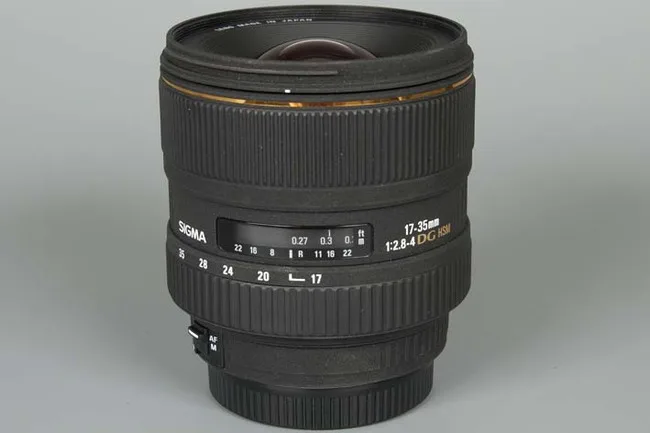 Sigma DG 17-35mm F/2.8-4 EX HSM