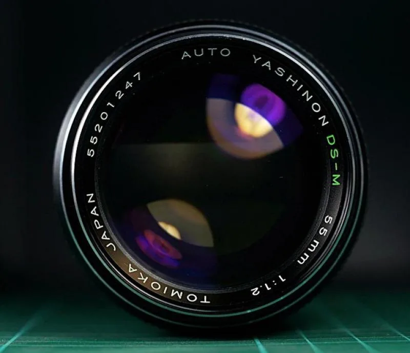 Tomioka Auto Yashinon DS-M 55mm F/1.2