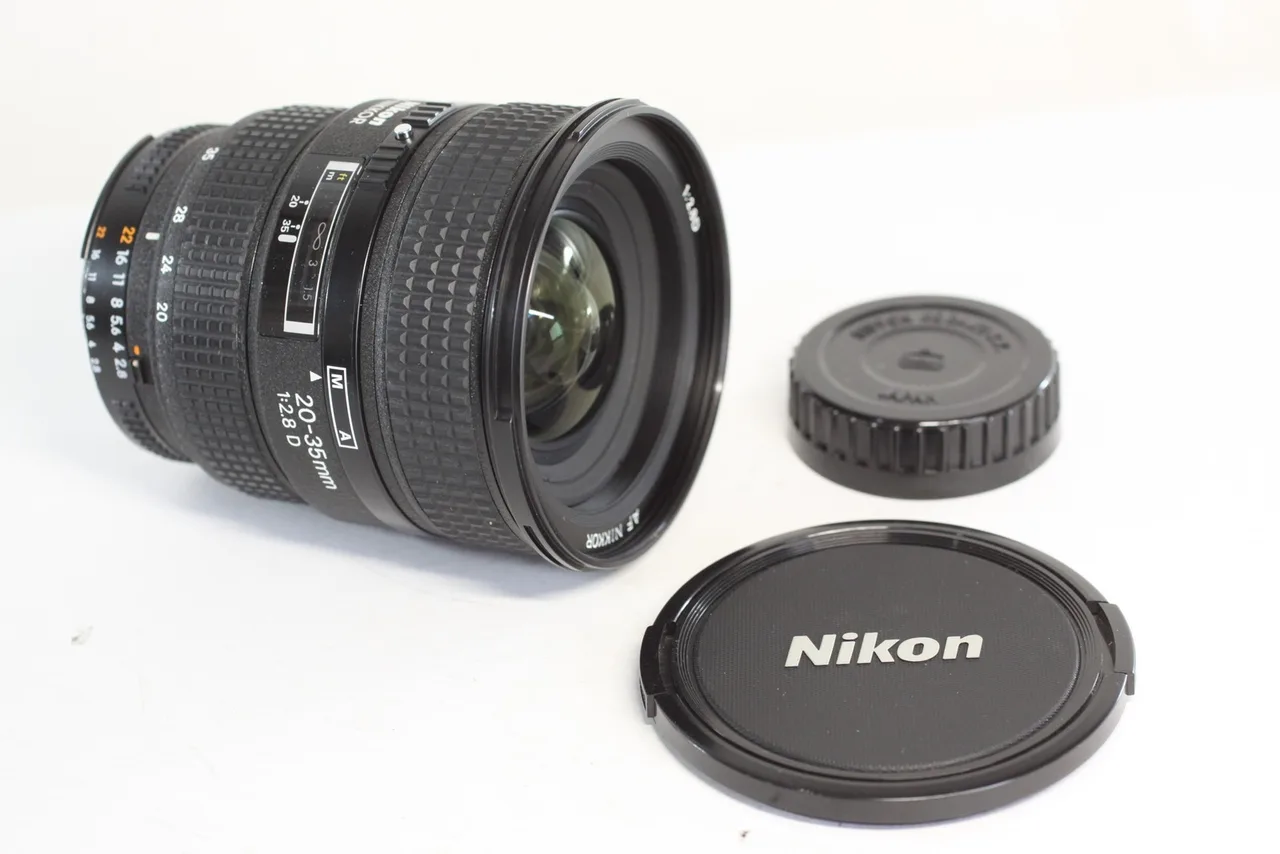 Nikon AF Zoom-Nikkor 20-35mm F/2.8D IF