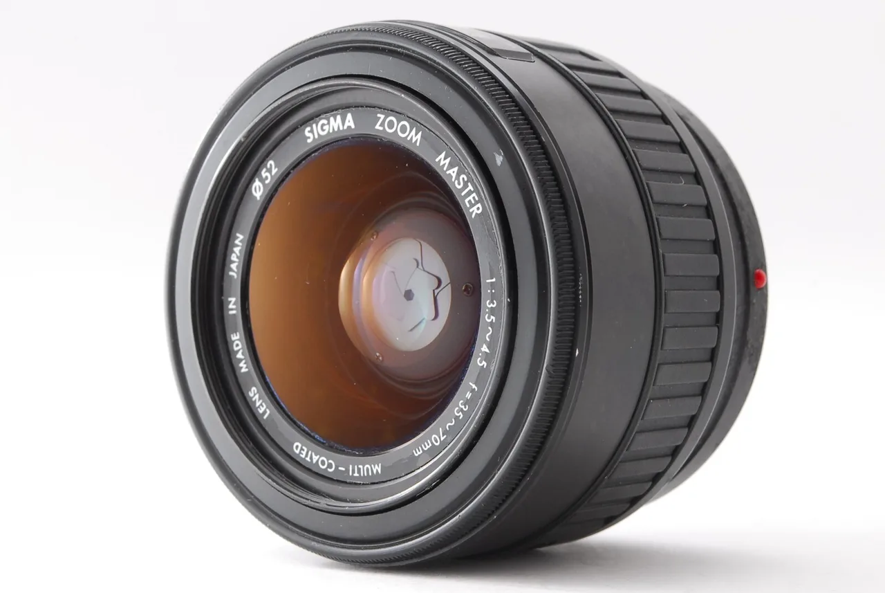Sigma 35-70mm F/3.5-4.5 "Master"