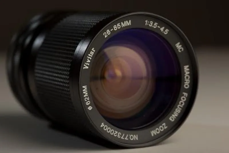 Vivitar 28-85mm F/3.5-4.5 MC Macro