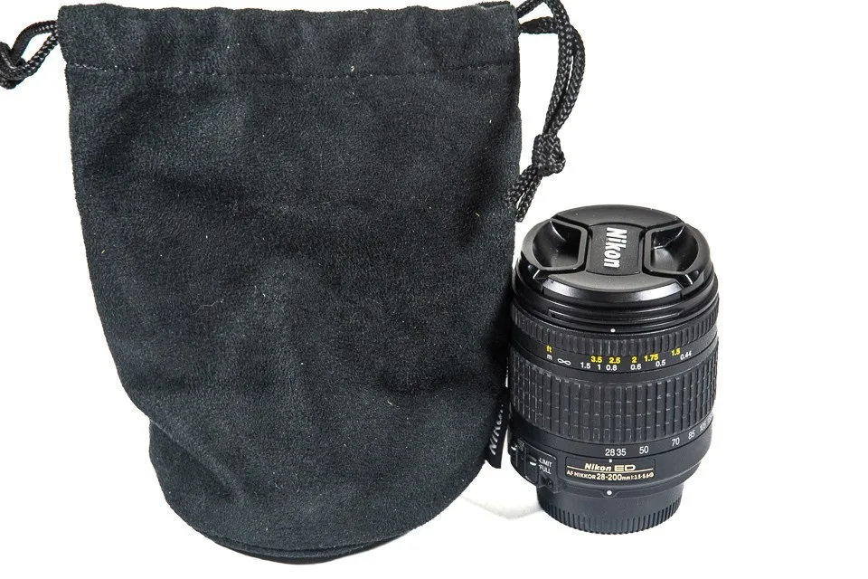 Nikon AF Nikkor 28-200mm F/3.5-5.6G IF-ED