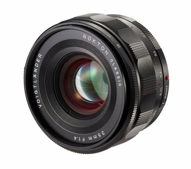 Voigtlander Nokton Classic 35mm F/1.4 FE