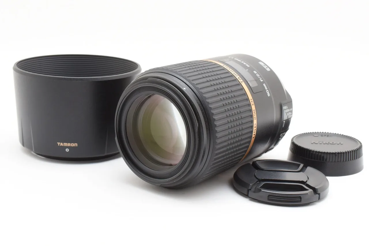 Tamron SP 90mm F/2.8 Di Macro USD F/004