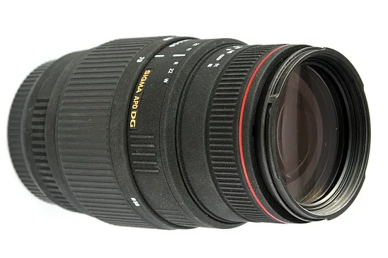 Sigma AF 70-300mm F/4-5.6 APO DG Macro