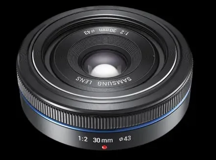 Samsung NX 30mm F/2 Pancake