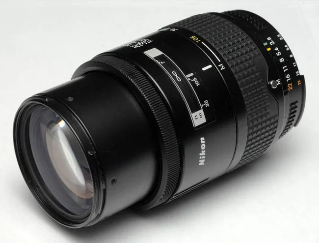 Nikon AF Nikkor 35-105mm F/3.5-4.5 [I]