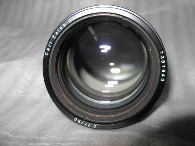 Carl Zeiss Jena DDR 50mm F/0.77