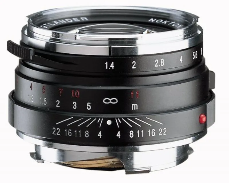 Voigtlander 40mm F/1.4 Nokton Classic