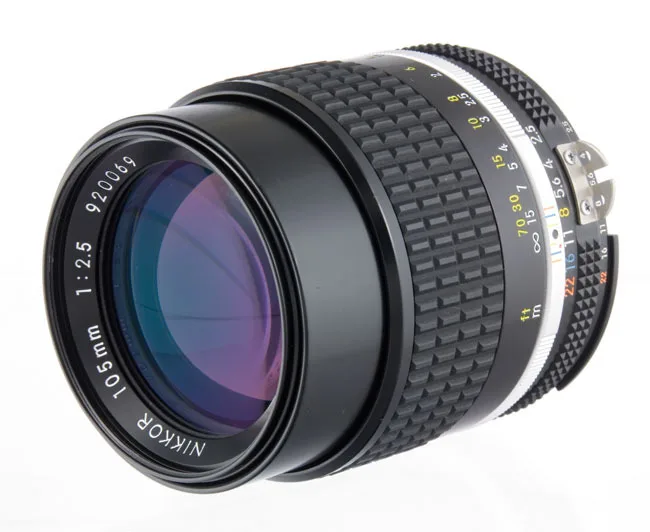 Nikon Nikkor 105mm F/2.5 Ai-S