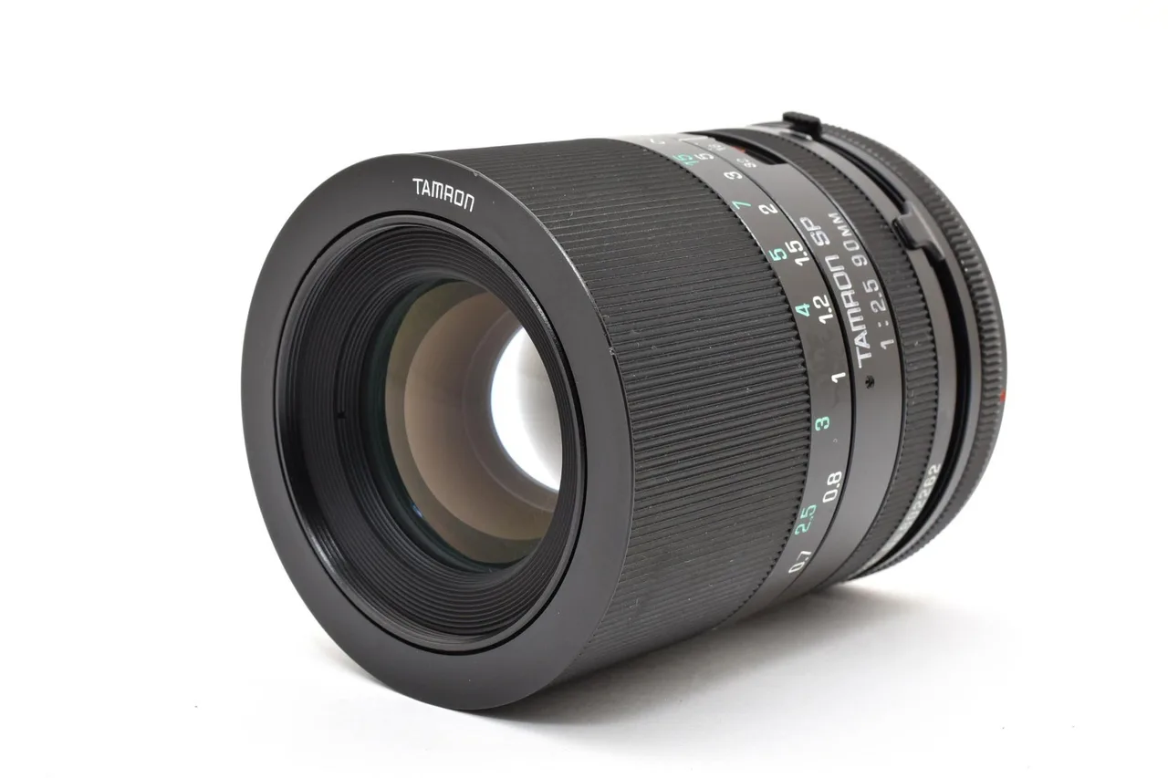Tamron SP 90mm F/2.5 Macro 52B