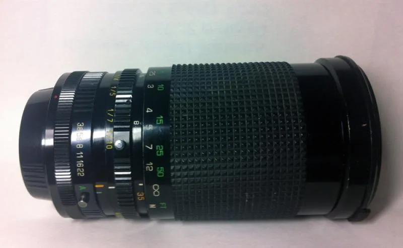 Rokinon 35-200mm F/3.8-5.6 MC Macro Auto