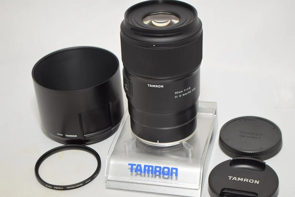 Tamron 90mm F/2.8 Di III VXD Macro F/072
