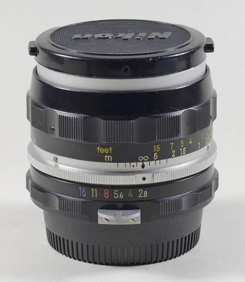 Nikon Nikkor-S 35mm F/2.8 non-Ai