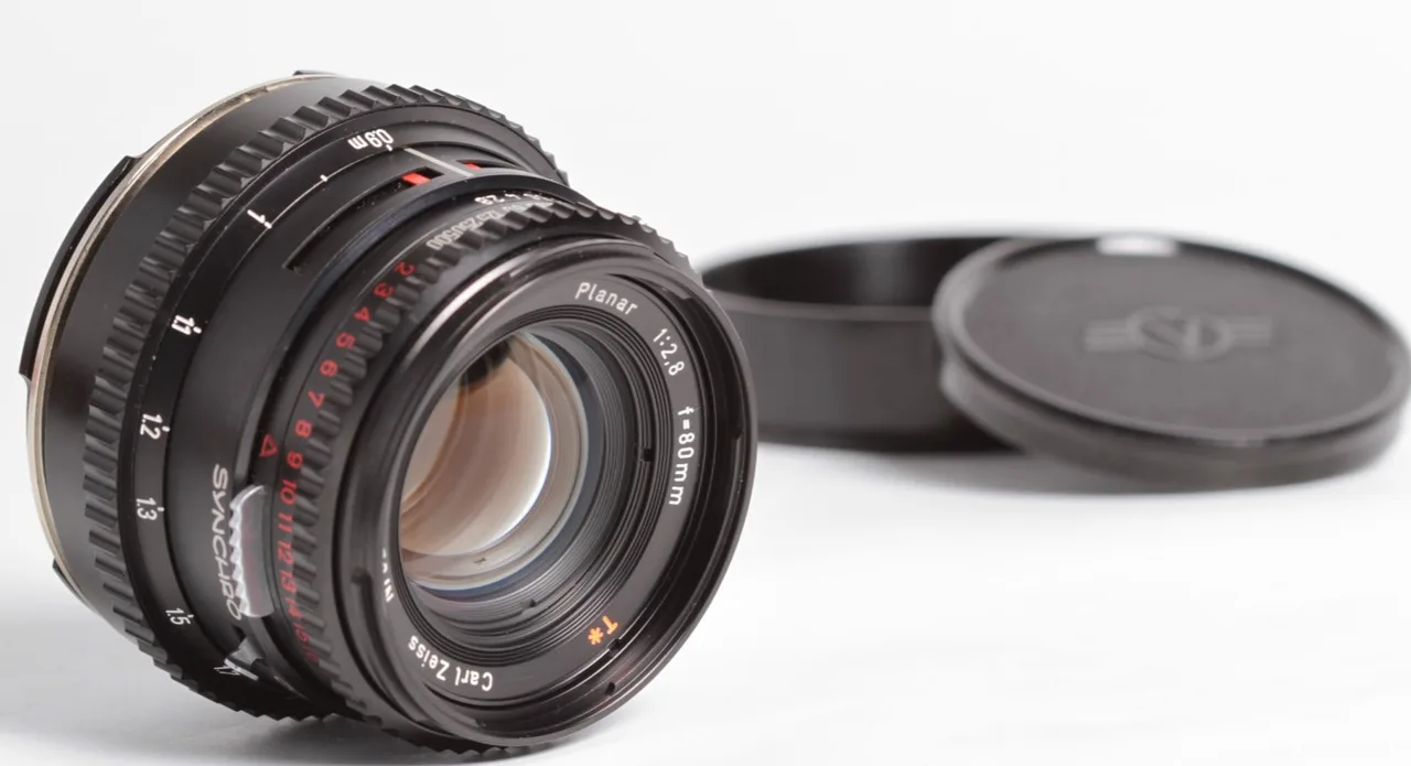 Carl Zeiss Planar [T*] 80mm F/2.8 C