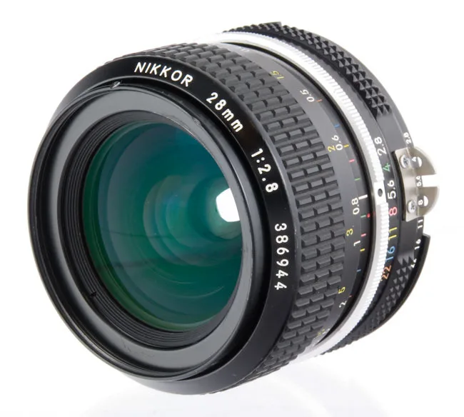 Nikon Nikkor 28mm F/2.8 Ai