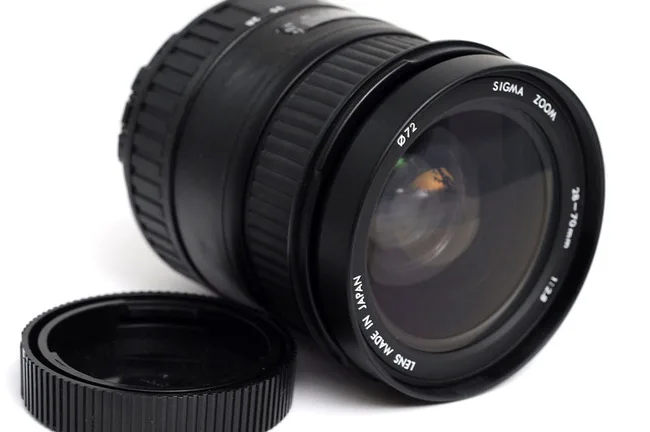Sigma Zoom 28-70mm F/2.8