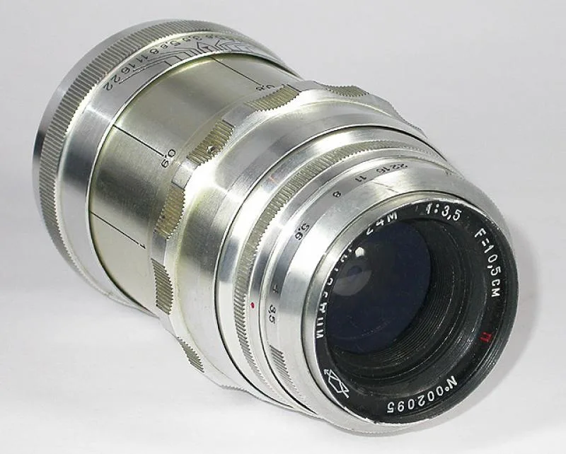 Industar-24M 105mm F/3.5