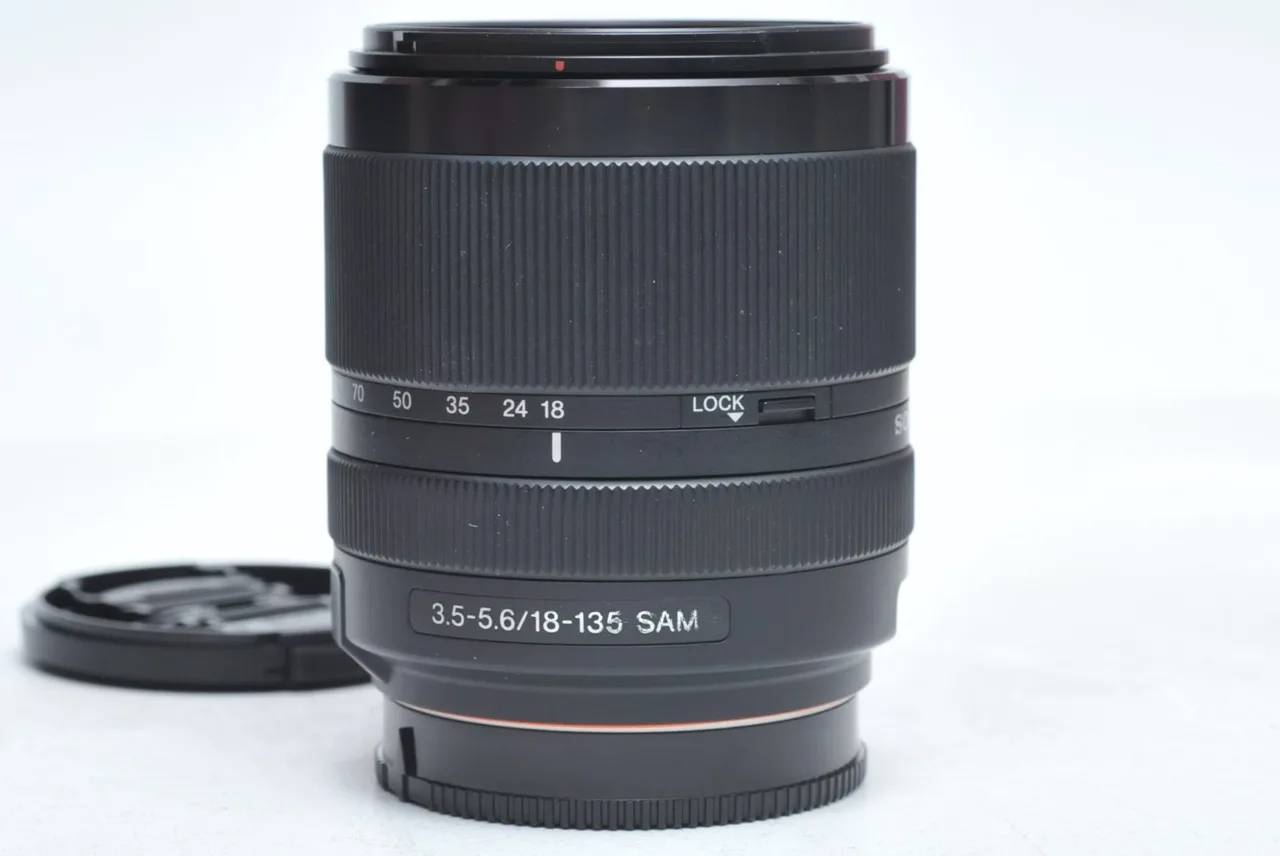 Sony DT 18-135mm F/3.5-5.6 SAM SAL18135