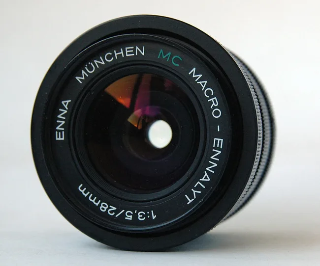 Enna München Macro-Ennalyt 28mm F/3.5 MC