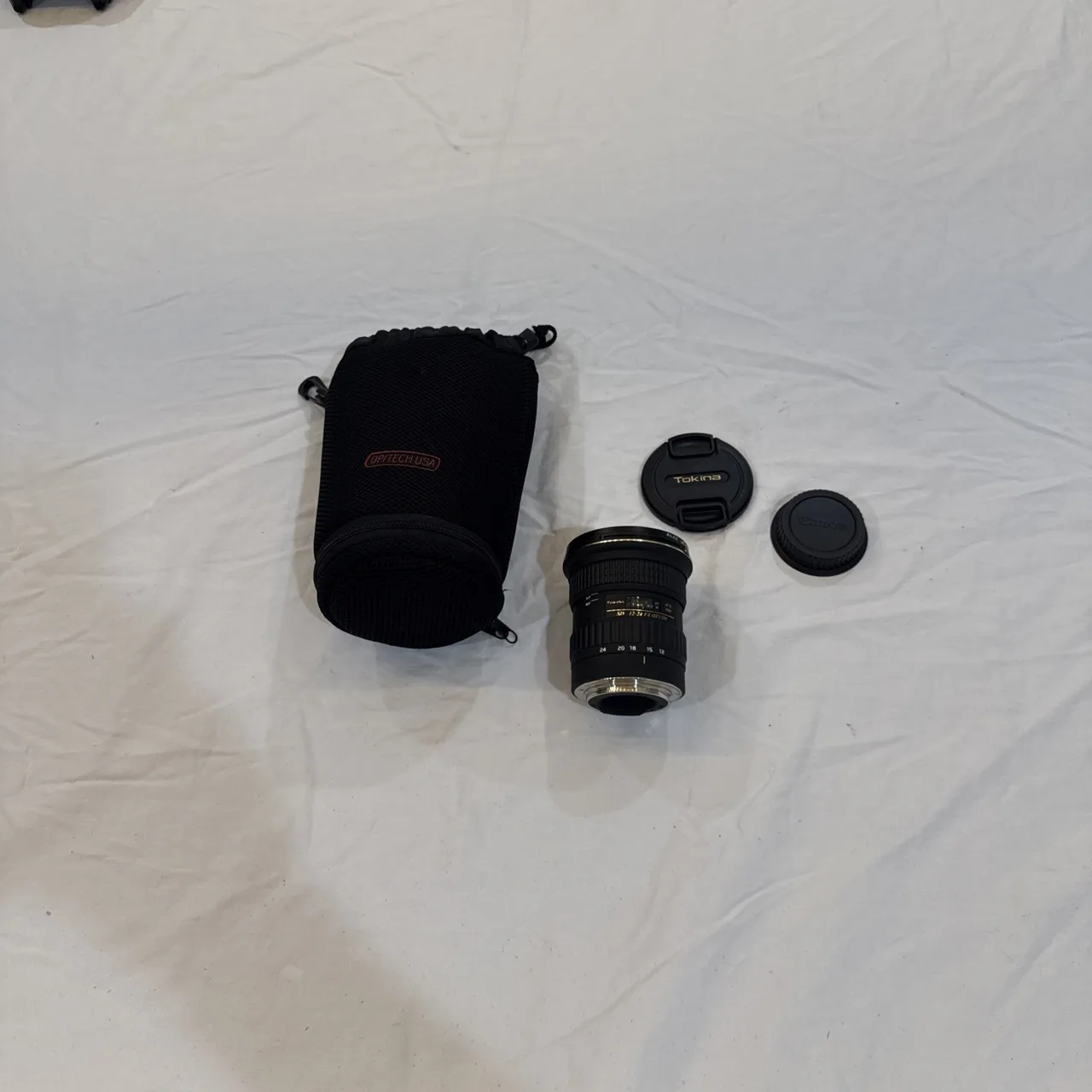 Tokina AT-X Pro AF SD 12-24mm F/4 DX