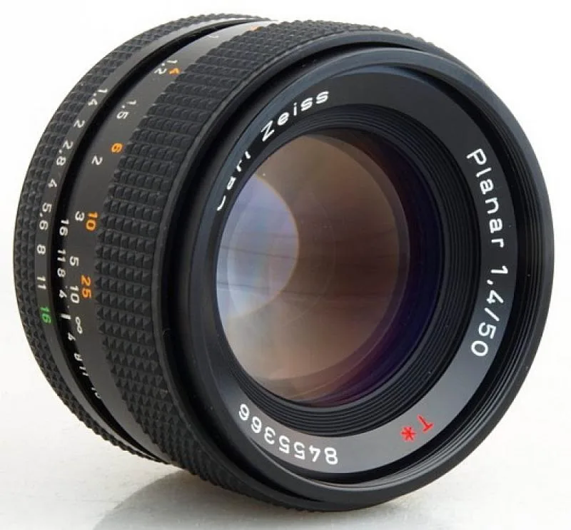 Carl Zeiss Planar T* 50mm F/1.4 C/Y