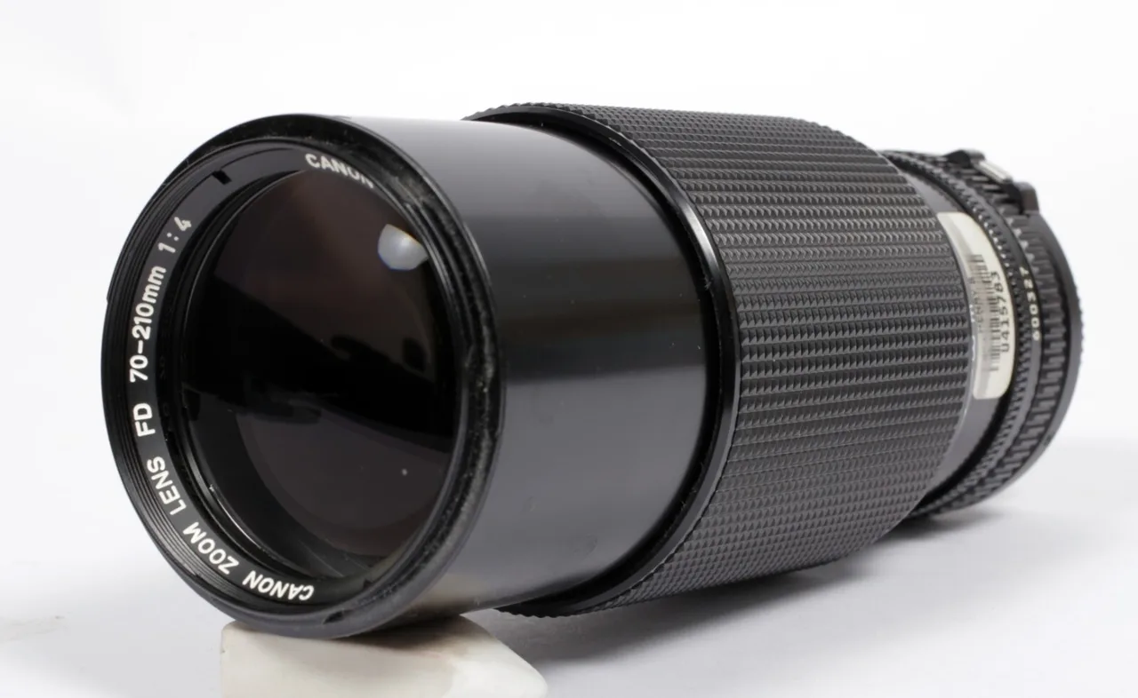 Canon FDn 70-210mm F/4