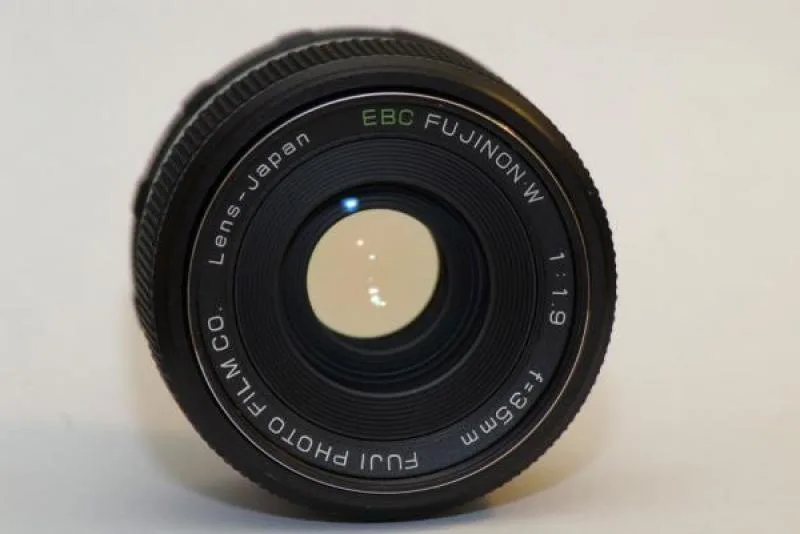 Fujinon-W 35mm F/1.9 EBC