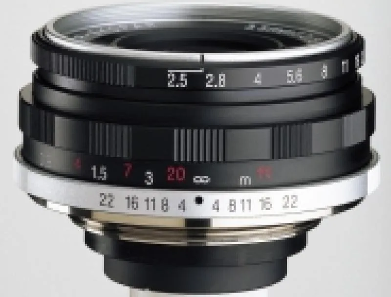 Voigtlander Color Skopar 35mm F/2.5 II