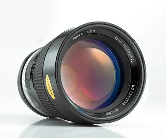 Vivitar Series 1 135mm F/2.3