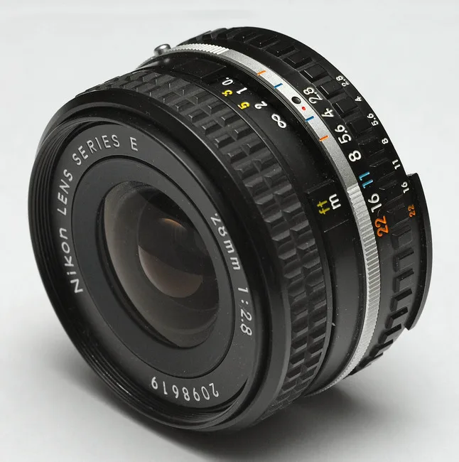 Nikon Series E 28mm F/2.8 II