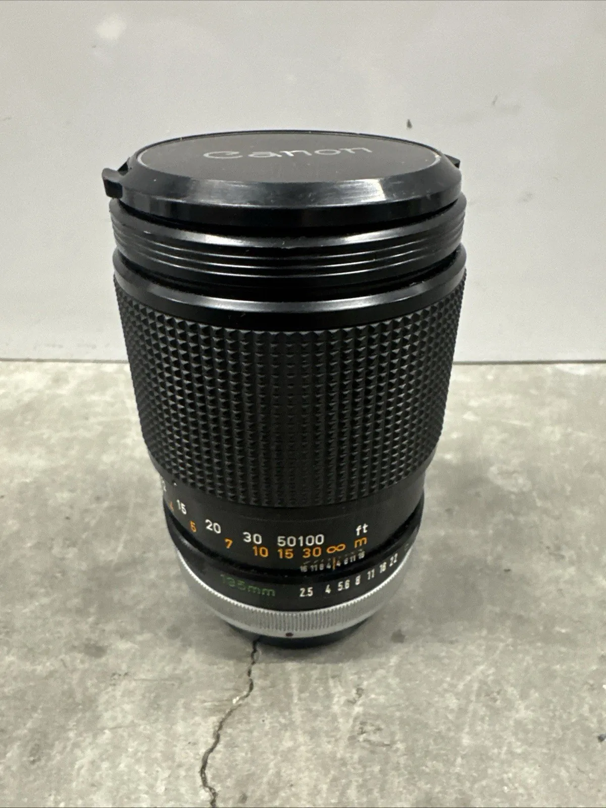Canon FD 135mm F/2.5