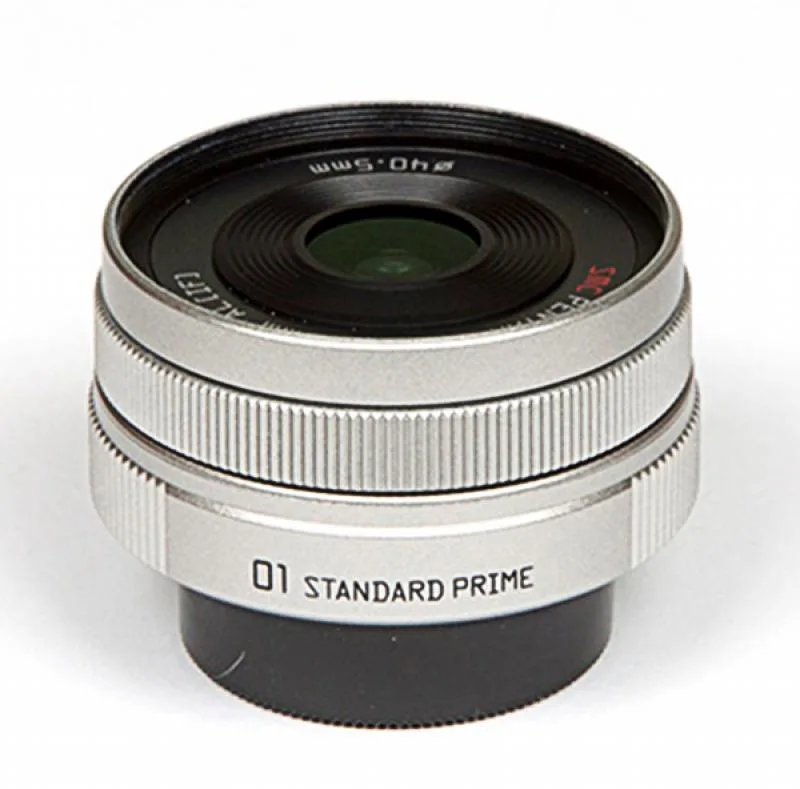 Pentax Q 8.5mm F/1.9 Standard Prime 01