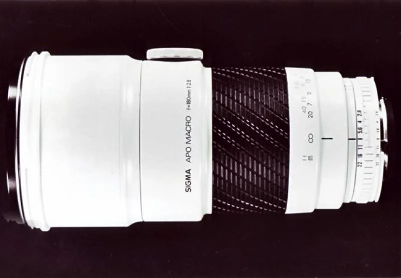 Sigma MF 180mm F/2.8 APO Macro