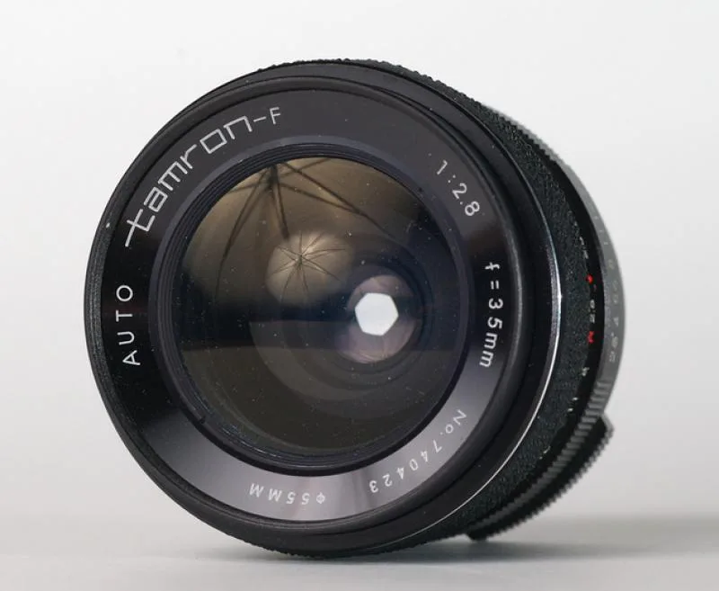 Tamron-F 35mm F/2.8