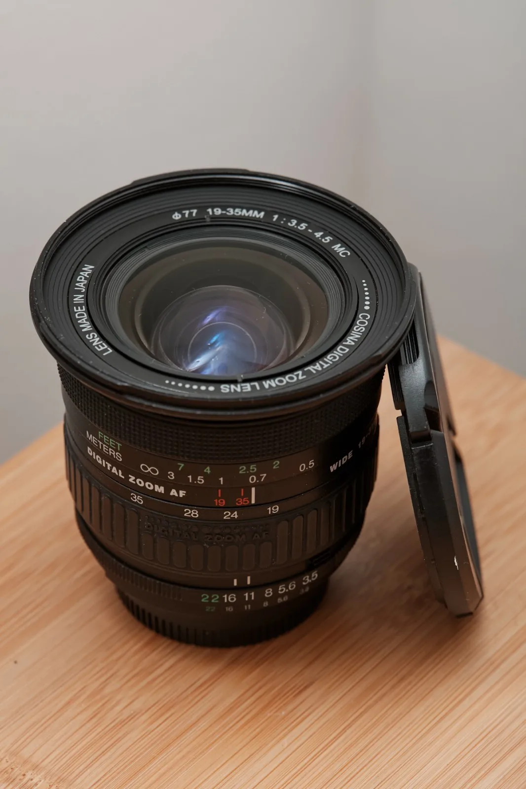 Cosina 19-35mm F/3.5-4.5 MC