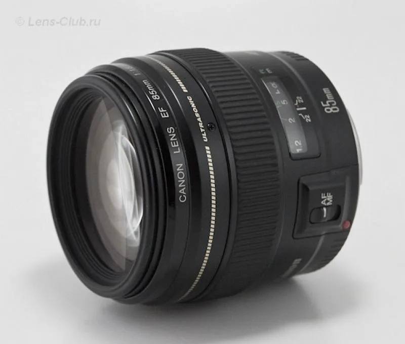 Canon EF 85mm F/1.8 USM