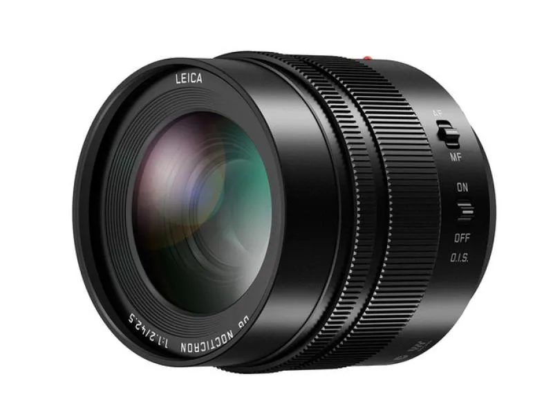 Leica DG Nocticron 42.5mm F/1.2