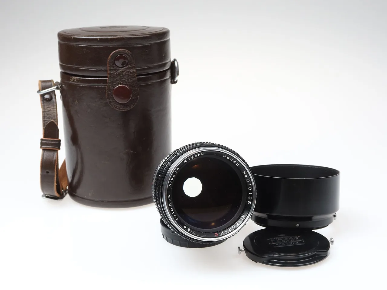 Nikon NIKKOR-P·C 105mm F/2.5