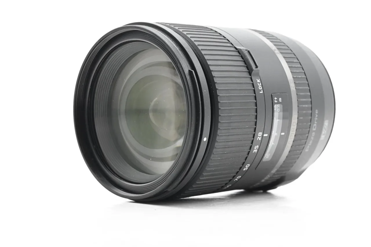 Tamron 28-300mm F/3.5-6.3 Di PZD A010