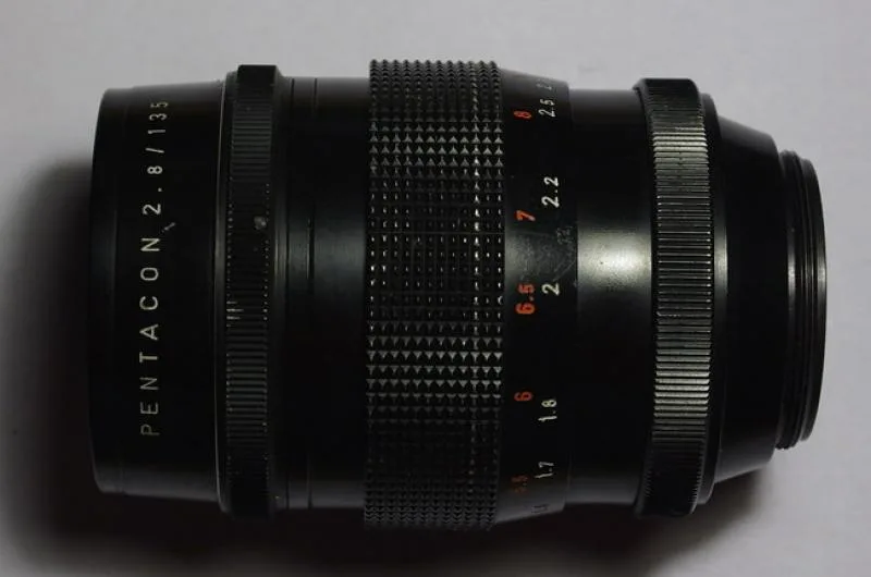 Pentacon 135mm F/2.8