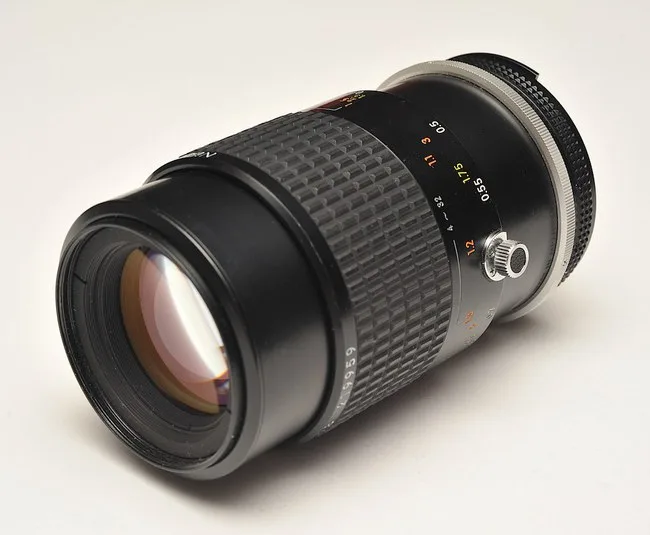 Nikon Micro Nikkor 105mm F/4 Ai-S