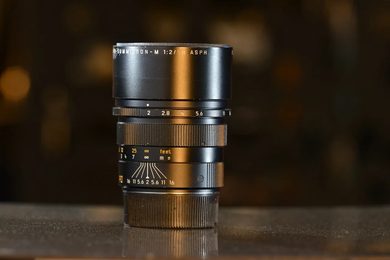 Leica APO-Summicron-M 90mm F/2 ASPH. Black