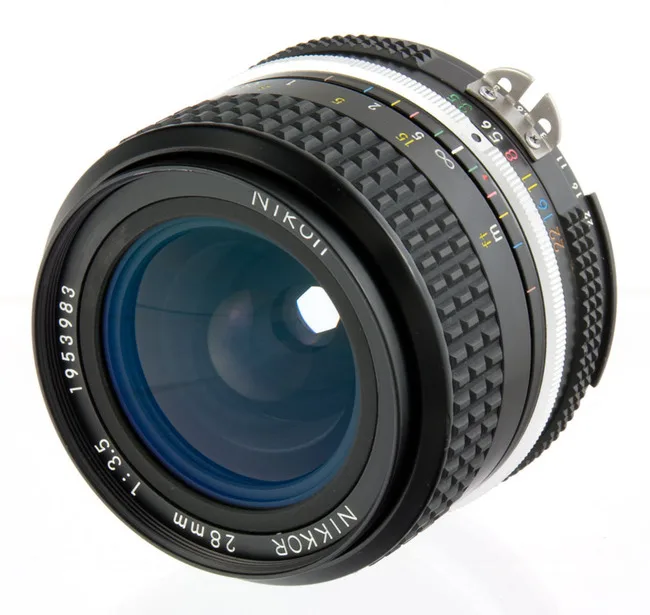 Nikon AI Nikkor 28mm F/3.5